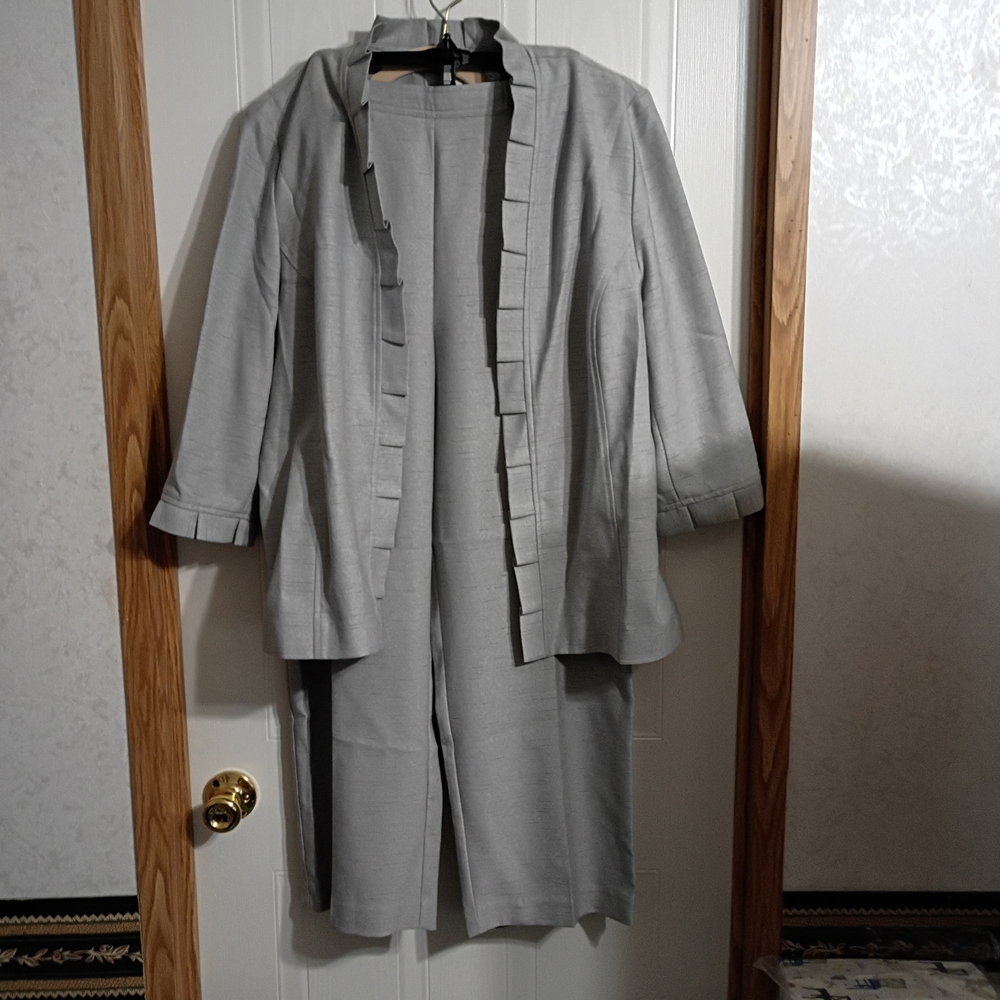 Alfred Dunner Gray Women's Blazer and Suit Jacket Set